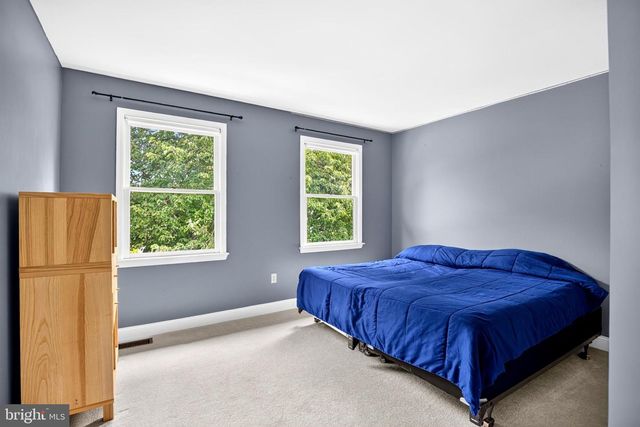 202 AMBERFIELD DR, Mount Laurel, NJ 08054