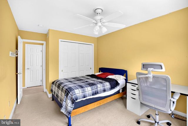 202 AMBERFIELD DR, Mount Laurel, NJ 08054