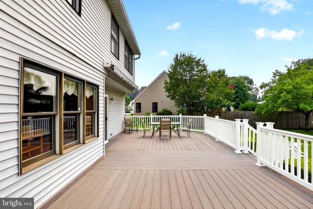 202 AMBERFIELD DR, Mount Laurel, NJ 08054