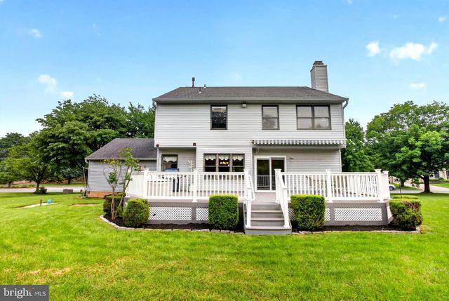 202 AMBERFIELD DR, Mount Laurel, NJ 08054