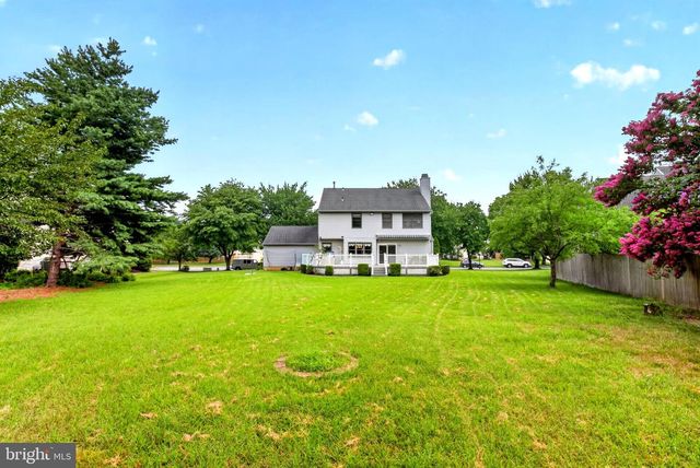 202 AMBERFIELD DR, Mount Laurel, NJ 08054