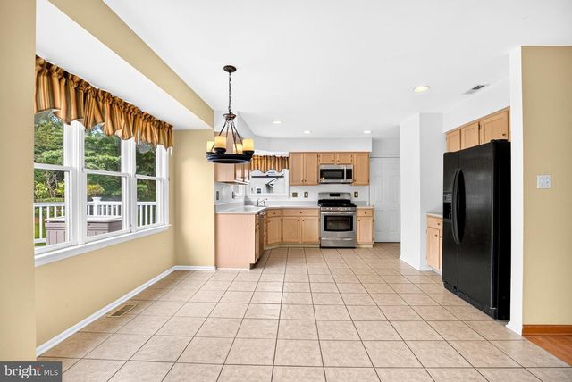 202 AMBERFIELD DR, Mount Laurel, NJ 08054