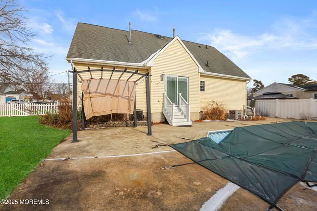 1216 7th Avenue, Toms River, NJ 08757