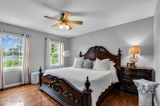 5 Spruce Drive, Shrewsbury Boro, NJ 07702