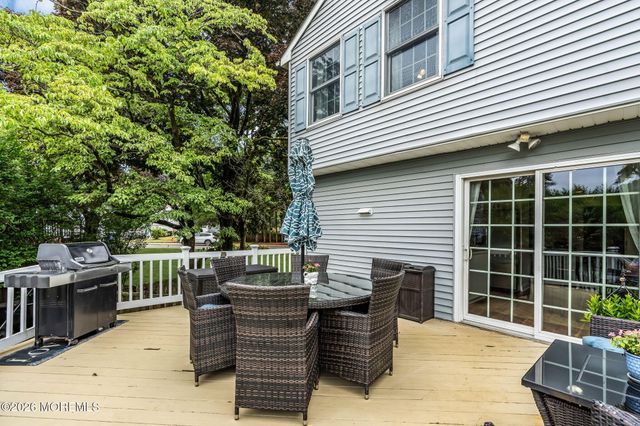 5 Spruce Drive, Shrewsbury Boro, NJ 07702