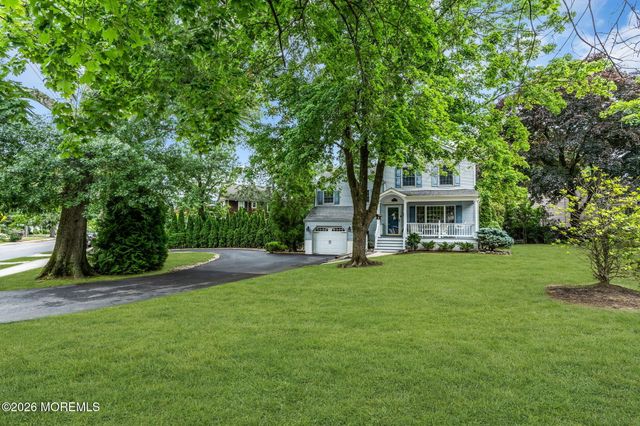 5 Spruce Drive, Shrewsbury Boro, NJ 07702