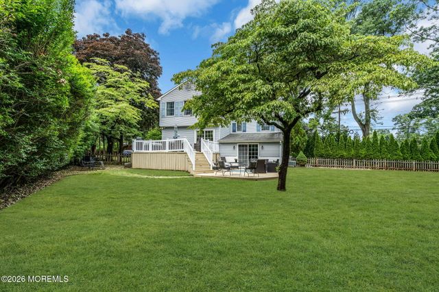 5 Spruce Drive, Shrewsbury Boro, NJ 07702