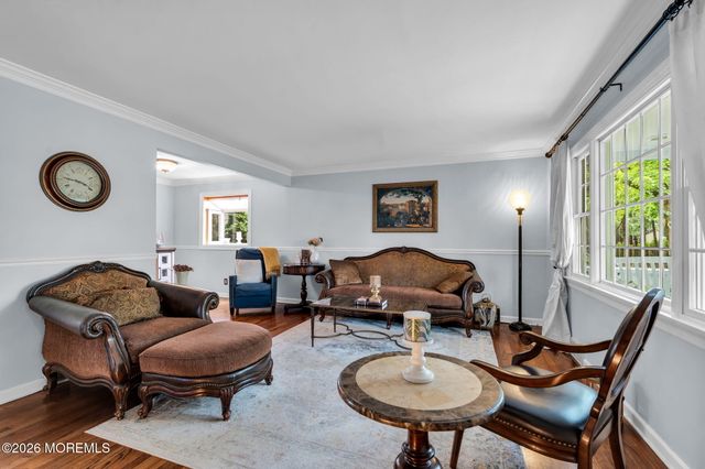 5 Spruce Drive, Shrewsbury Boro, NJ 07702