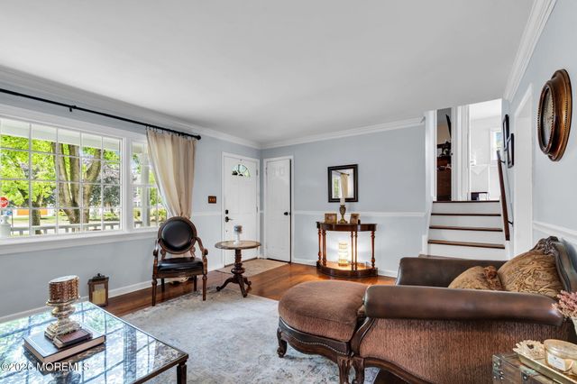 5 Spruce Drive, Shrewsbury Boro, NJ 07702