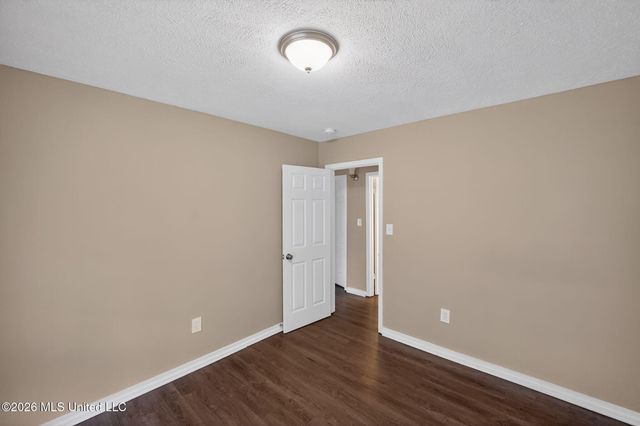 1062 Autumn Street, Jackson, MS 39212