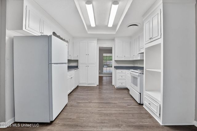 1062 Autumn Street, Jackson, MS 39212