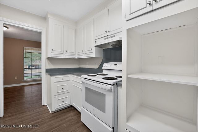 1062 Autumn Street, Jackson, MS 39212