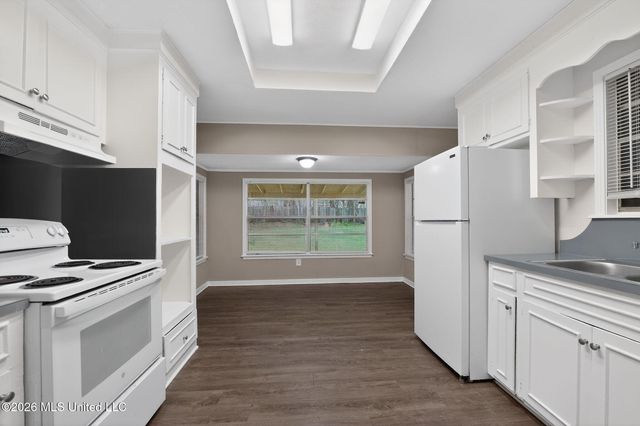 1062 Autumn Street, Jackson, MS 39212