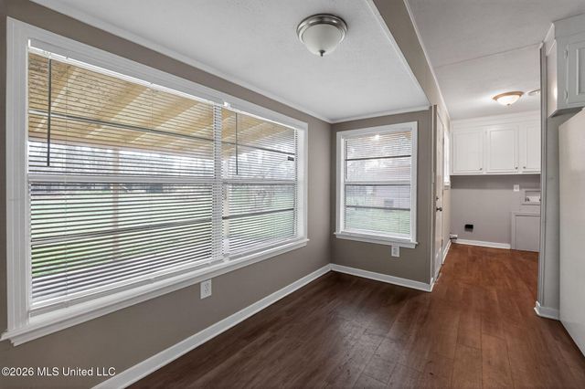 1062 Autumn Street, Jackson, MS 39212
