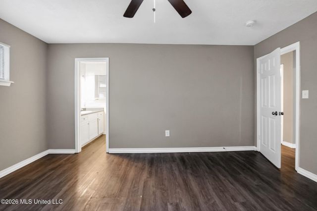 1062 Autumn Street, Jackson, MS 39212