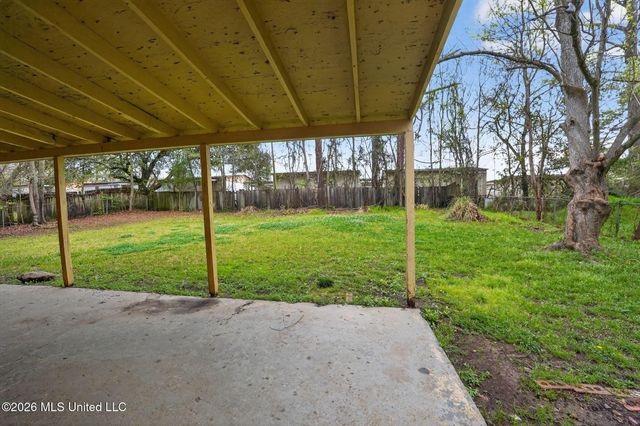 1062 Autumn Street, Jackson, MS 39212