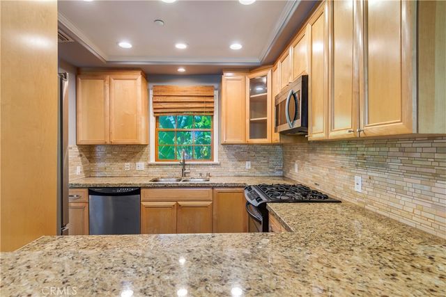 333 N Hill Avenue 305, Pasadena, CA 91106