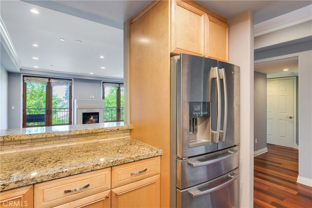 333 N Hill Avenue 305, Pasadena, CA 91106