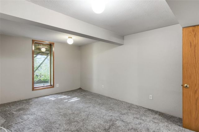3153 Deerfield Road, Eau Claire, WI 54701