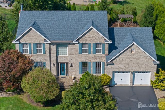 20 Mitchell Drive, Monroe, NJ 08831