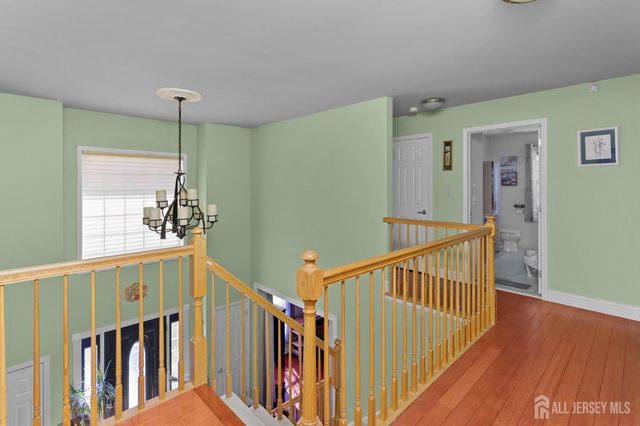 20 Mitchell Drive, Monroe, NJ 08831