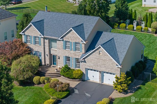 20 Mitchell Drive, Monroe, NJ 08831
