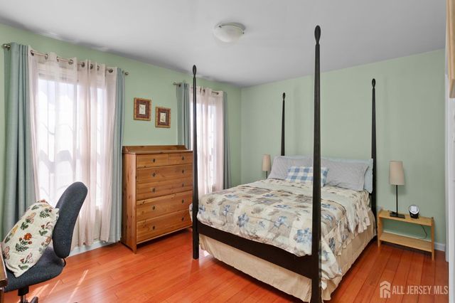 20 Mitchell Drive, Monroe, NJ 08831
