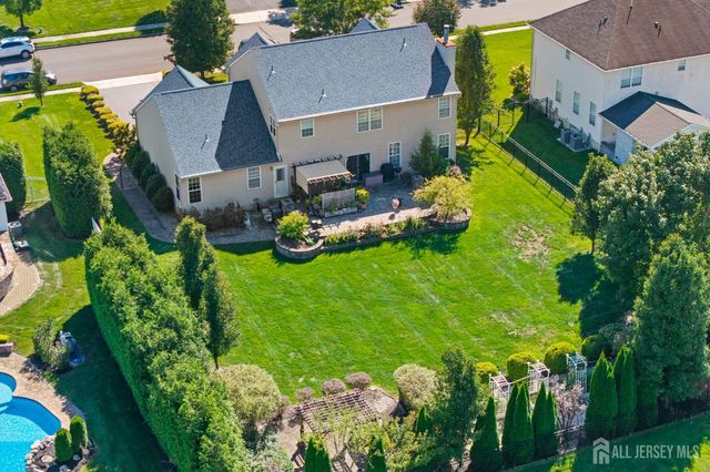 20 Mitchell Drive, Monroe, NJ 08831
