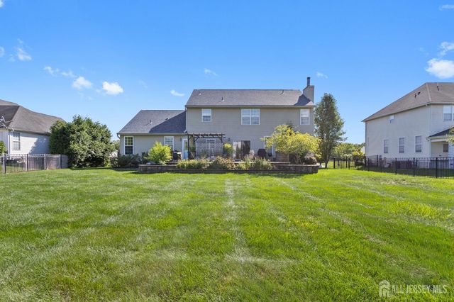 20 Mitchell Drive, Monroe, NJ 08831