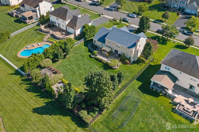 20 Mitchell Drive, Monroe, NJ 08831