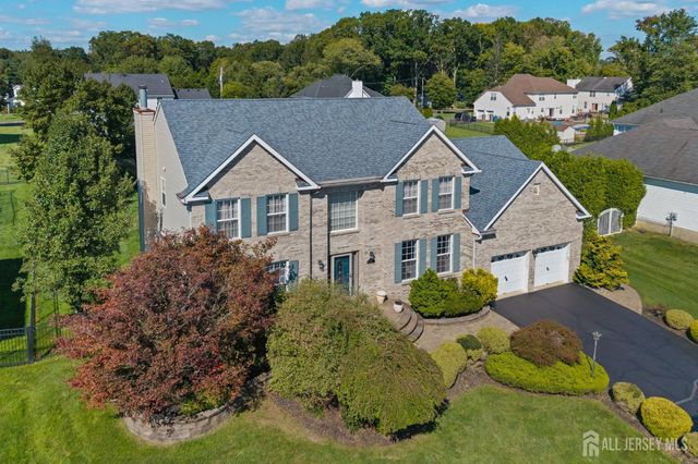 20 Mitchell Drive, Monroe, NJ 08831