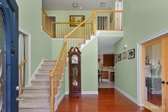 20 Mitchell Drive, Monroe, NJ 08831