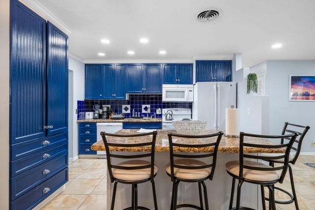 336 S CHILLINGWORTH Drive, West Palm Beach, FL 33409