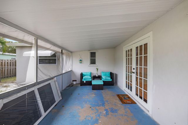 336 S CHILLINGWORTH Drive, West Palm Beach, FL 33409