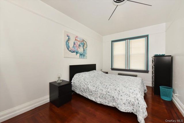 21815 100th Avenue, Queens Village, NY 11429