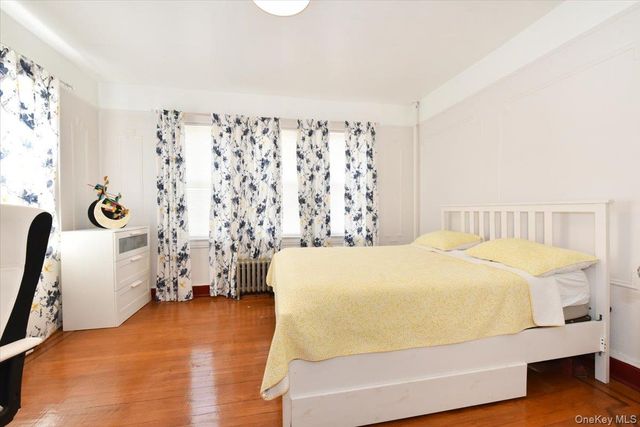 21815 100th Avenue, Queens Village, NY 11429