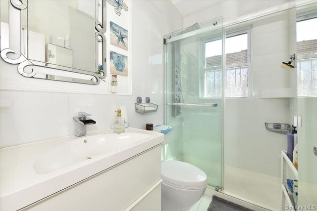 21815 100th Avenue, Queens Village, NY 11429
