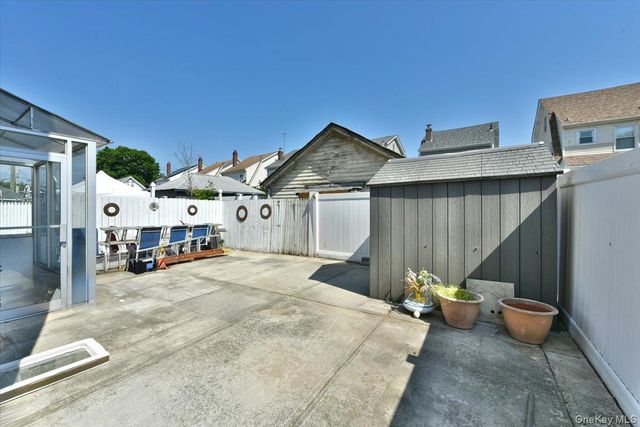 21815 100th Avenue, Queens Village, NY 11429