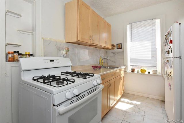 21815 100th Avenue, Queens Village, NY 11429