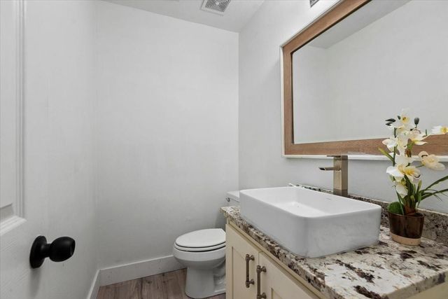 8702 Cold Lake Drive, Houston, TX 77088