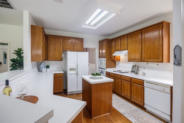 2400 Manchester Drive, Carrollton, TX 75006