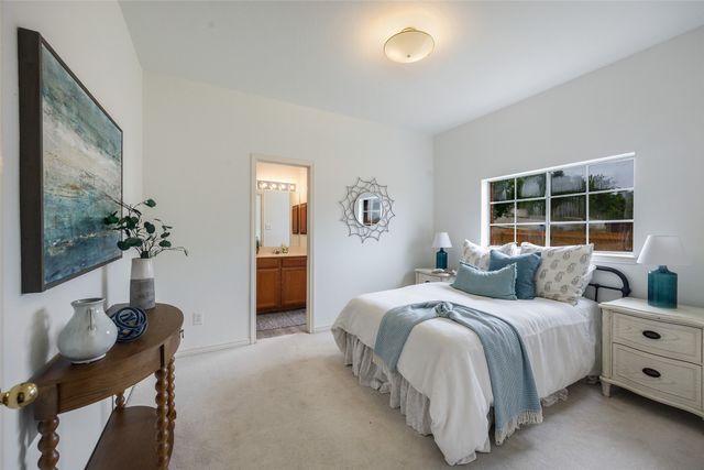 2400 Manchester Drive, Carrollton, TX 75006
