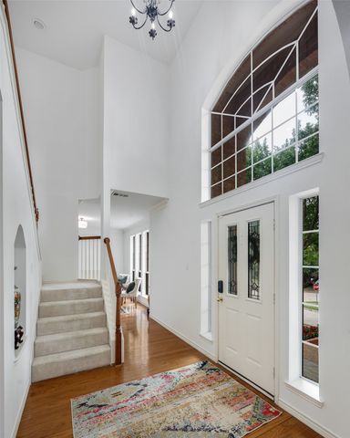2400 Manchester Drive, Carrollton, TX 75006