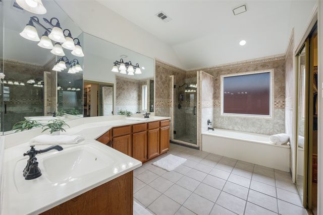 2400 Manchester Drive, Carrollton, TX 75006