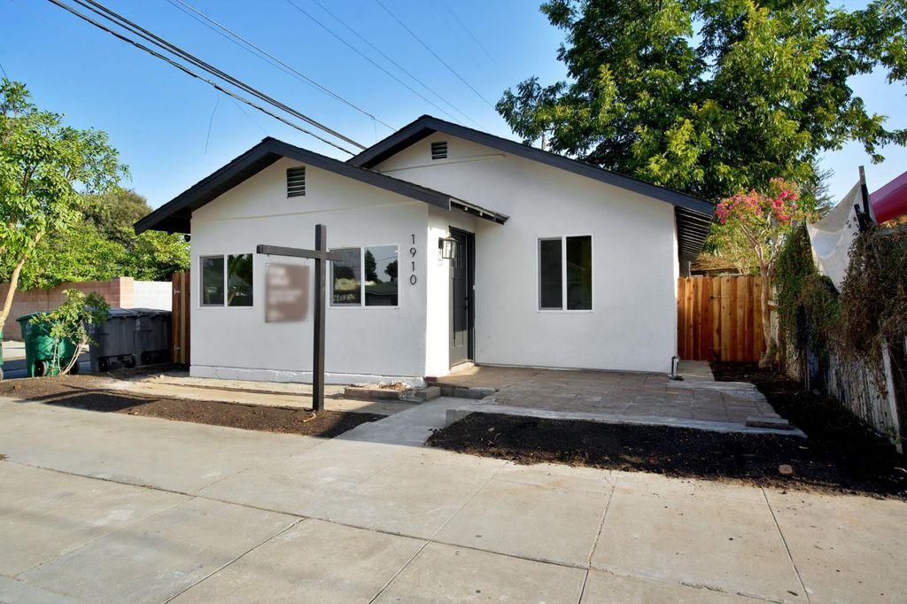 Image 1 of property listing at 1910 Gaither Street, Selma, CA 93662