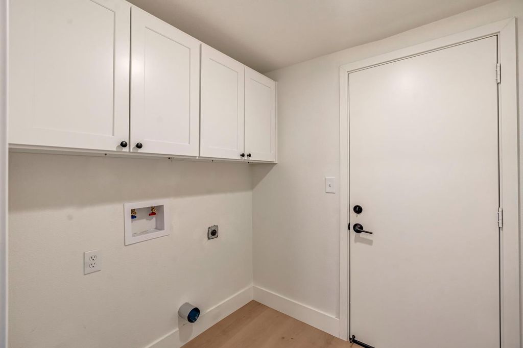 Image 15 of property listing at 1910 Gaither Street, Selma, CA 93662
