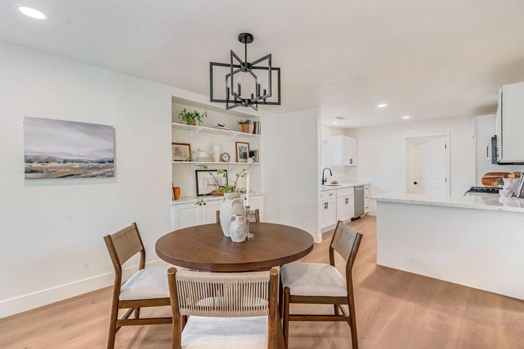 Image 8 of property listing at 1910 Gaither Street, Selma, CA 93662