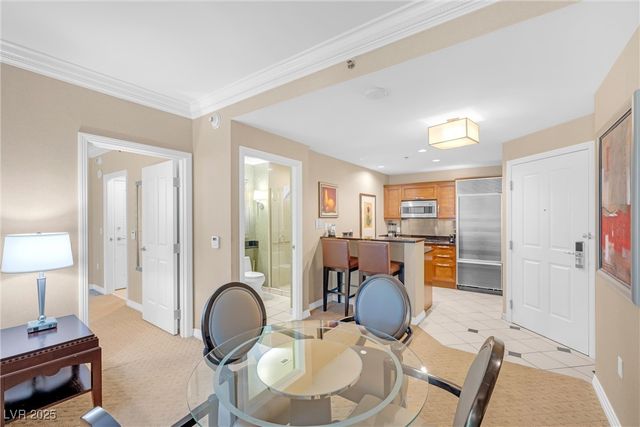 135 East Harmon Avenue 221, Las Vegas, NV 89109