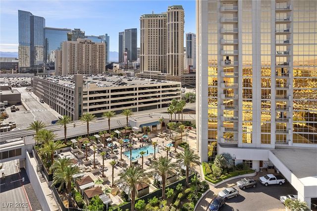 135 East Harmon Avenue 221, Las Vegas, NV 89109