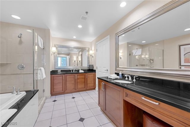 135 East Harmon Avenue 221, Las Vegas, NV 89109